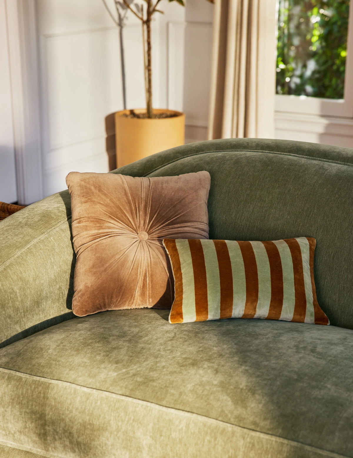 Monroe Velvet Pillow