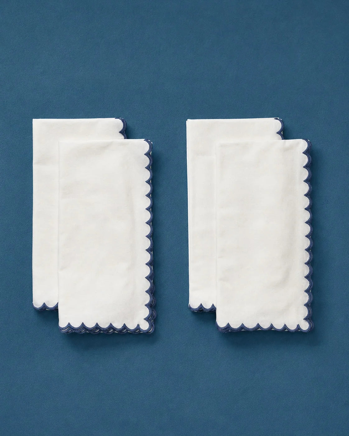 Scallop Border Napkins (Set of 4)